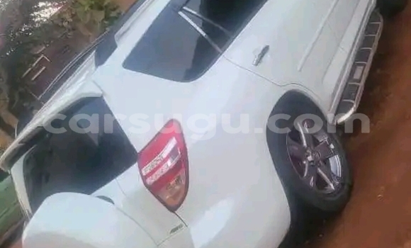 Acheter Occasion Voiture Toyota RAV4 Blanc à Ouagadougou, Burkina-Faso Acheter Occasion Voiture Toyota RAV4 Blanc à Ouagadougou, Burkina-Faso