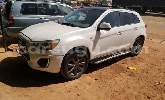 Acheter Occasion Voiture Mitsubishi Outlander Blanc à Ouagadougou, Burkina-Faso Acheter Occasion Voiture Mitsubishi Outlander Blanc à Ouagadougou, Burkina-Faso