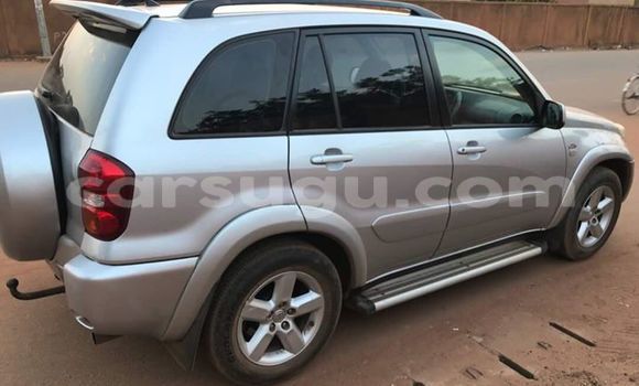 Acheter Occasion Voiture Toyota RAV4 Gris à Ouagadougou, Burkina-Faso Acheter Occasion Voiture Toyota RAV4 Gris à Ouagadougou, Burkina-Faso