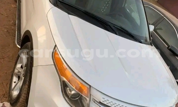 Acheter Occasion Voiture Ford Explorer Blanc à Ouagadougou, Burkina-Faso Acheter Occasion Voiture Ford Explorer Blanc à Ouagadougou, Burkina-Faso