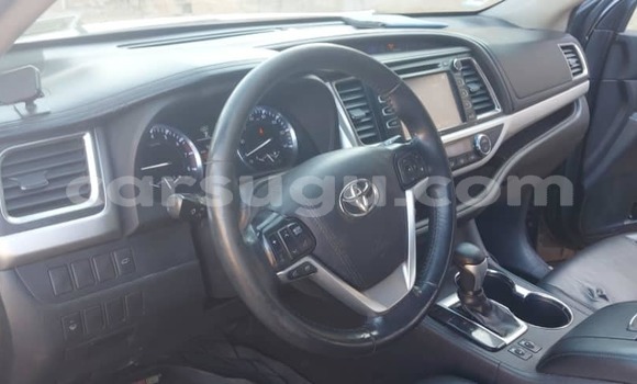 Acheter Occasion Voiture Toyota Highlander Noir à Bekuy, Houet Acheter Occasion Voiture Toyota Highlander Noir à Bekuy, Houet