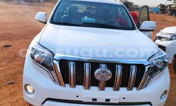 Acheter Occasion Voiture Toyota Prado Blanc à Ouagadougou, Burkina-Faso Acheter Occasion Voiture Toyota Prado Blanc à Ouagadougou, Burkina-Faso
