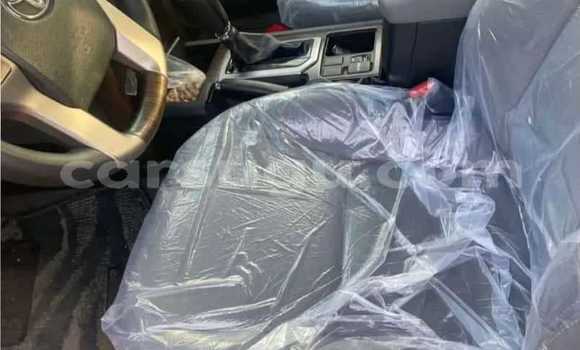 Acheter Occasion Voiture Toyota Prado Blanc à Ouagadougou, Burkina-Faso Acheter Occasion Voiture Toyota Prado Blanc à Ouagadougou, Burkina-Faso