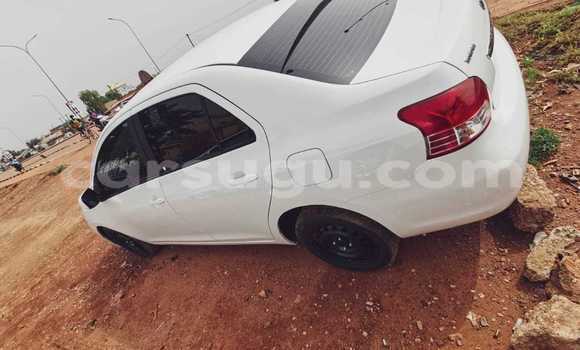 Acheter Occasion Voiture Toyota Yaris Blanc à Bekuy, Houet Acheter Occasion Voiture Toyota Yaris Blanc à Bekuy, Houet