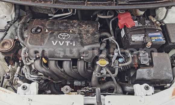 Acheter Occasion Voiture Toyota Yaris Blanc à Bekuy, Houet Acheter Occasion Voiture Toyota Yaris Blanc à Bekuy, Houet