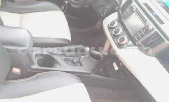 Acheter Occasion Voiture Toyota RAV4 Blanc à Bobo Dioulasso, Burkina-Faso Acheter Occasion Voiture Toyota RAV4 Blanc à Bobo Dioulasso, Burkina-Faso