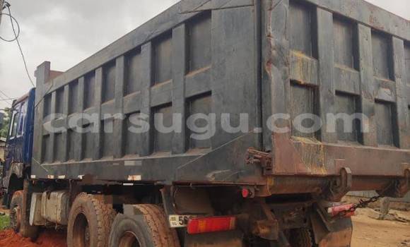 Acheter Occasion Utilitaire DAF CF Bleu à Bobo Dioulasso, Burkina-Faso Acheter Occasion Utilitaire DAF CF Bleu à Bobo Dioulasso, Burkina-Faso