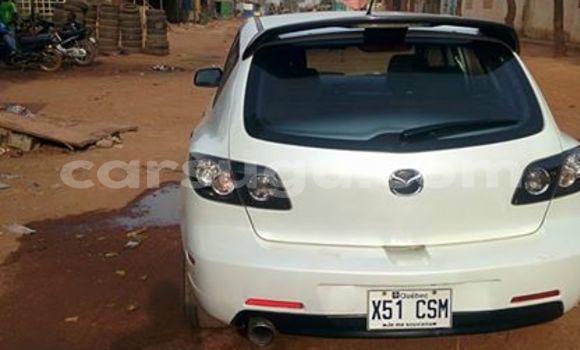 Acheter Occasion Voiture Mazda 3 Blanc à Ouagadougou au Burkina-Faso Acheter Occasion Voiture Mazda 3 Blanc à Ouagadougou au Burkina-Faso