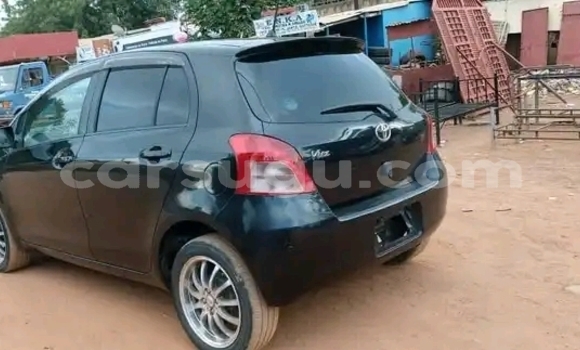 Acheter Occasion Voiture Toyota Yaris Noir à Ouagadougou, Burkina-Faso Acheter Occasion Voiture Toyota Yaris Noir à Ouagadougou, Burkina-Faso