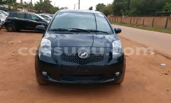 Acheter Occasion Voiture Toyota Yaris Noir à Ouagadougou, Burkina-Faso Acheter Occasion Voiture Toyota Yaris Noir à Ouagadougou, Burkina-Faso