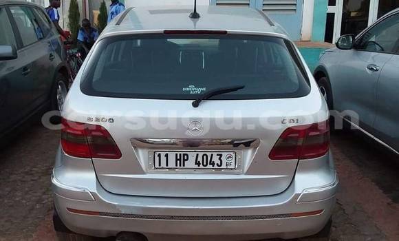 Acheter Occasion Voiture Mercedes‒Benz B-Class Gris à Ouagadougou au Burkina-Faso Acheter Occasion Voiture Mercedes‒Benz B-Class Gris à Ouagadougou au Burkina-Faso
