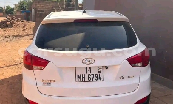 Acheter Occasion Voiture Hyundai Tucson Blanc à Ouagadougou, Burkina-Faso Acheter Occasion Voiture Hyundai Tucson Blanc à Ouagadougou, Burkina-Faso