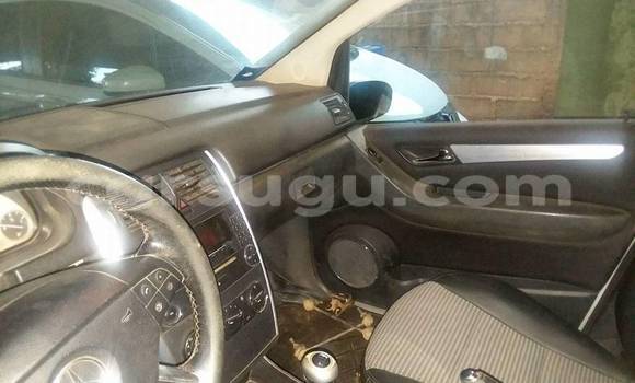 Acheter Occasion Voiture Mercedes-Benz B–Class Gris à Ouagadougou, Burkina-Faso Acheter Occasion Voiture Mercedes-Benz B–Class Gris à Ouagadougou, Burkina-Faso