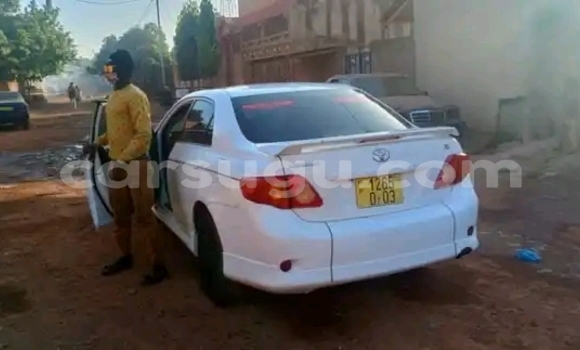 Acheter Occasion Voiture Toyota Corolla Blanc à Ouagadougou, Burkina-Faso Acheter Occasion Voiture Toyota Corolla Blanc à Ouagadougou, Burkina-Faso