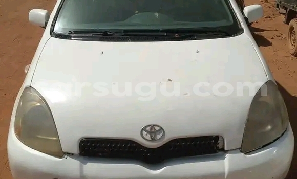 Acheter Occasion Voiture Toyota Yaris Blanc à Ouagadougou, Burkina-Faso Acheter Occasion Voiture Toyota Yaris Blanc à Ouagadougou, Burkina-Faso