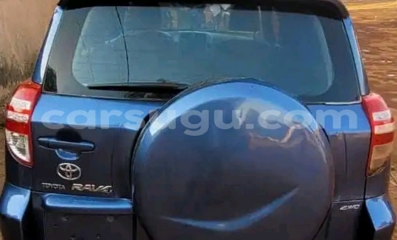 Acheter Occasion Voiture Toyota RAV4 Bleu à Ouagadougou, Burkina-Faso Acheter Occasion Voiture Toyota RAV4 Bleu à Ouagadougou, Burkina-Faso