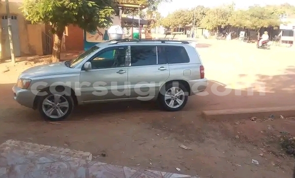 Acheter Occasion Voiture Toyota Highlander Other à Ouagadougou, Burkina-Faso Acheter Occasion Voiture Toyota Highlander Other à Ouagadougou, Burkina-Faso