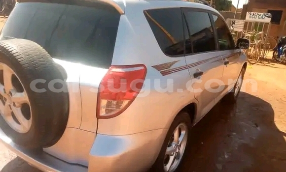 Acheter Occasion Voiture Toyota RAV4 Beige à Ouagadougou, Burkina-Faso Acheter Occasion Voiture Toyota RAV4 Beige à Ouagadougou, Burkina-Faso