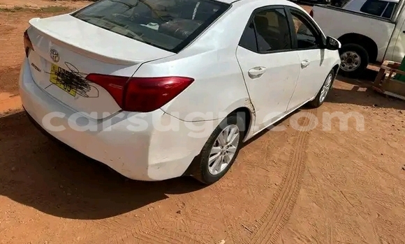 Acheter Occasion Voiture Toyota Corolla Blanc à Ouagadougou, Burkina-Faso Acheter Occasion Voiture Toyota Corolla Blanc à Ouagadougou, Burkina-Faso