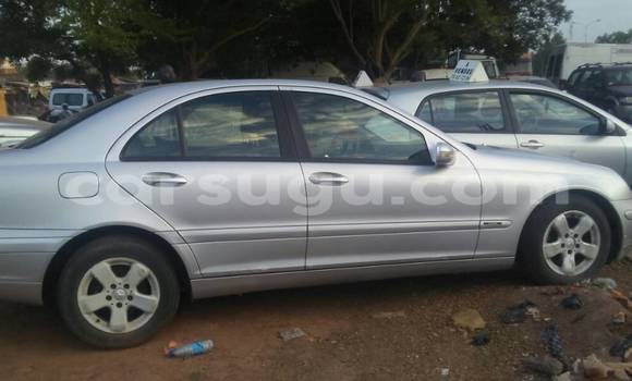 Acheter Occasion Voiture Mercedes-Benz C–Class Gris à Ouagadougou, Burkina-Faso Acheter Occasion Voiture Mercedes-Benz C–Class Gris à Ouagadougou, Burkina-Faso
