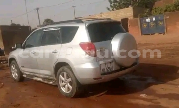 Acheter Occasion Voiture Toyota RAV4 Other à Ouagadougou, Burkina-Faso Acheter Occasion Voiture Toyota RAV4 Other à Ouagadougou, Burkina-Faso