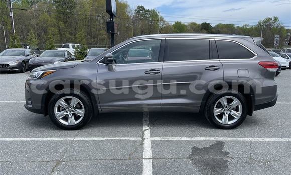 Acheter Occasion Voiture Toyota Highlander Autre à Banfora, Burkina-Faso Acheter Occasion Voiture Toyota Highlander Autre à Banfora, Burkina-Faso