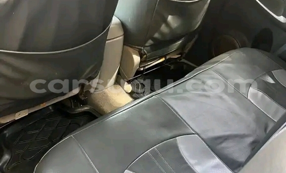 Sayi Na hannu Toyota RAV4 Sauran Mota in Ouagadougou a Burkina Faso Sayi Na hannu Toyota RAV4 Sauran Mota in Ouagadougou a Burkina Faso