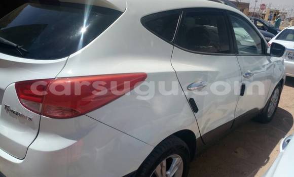 Acheter Occasion Voiture Hyundai ix35 Blanc à Ouagadougou, Burkina-Faso Acheter Occasion Voiture Hyundai ix35 Blanc à Ouagadougou, Burkina-Faso