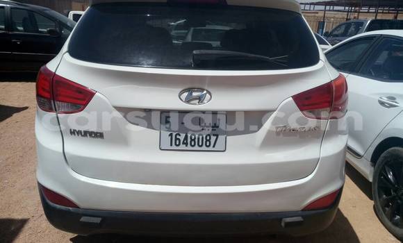 Acheter Occasion Voiture Hyundai ix35 Blanc à Ouagadougou, Burkina-Faso Acheter Occasion Voiture Hyundai ix35 Blanc à Ouagadougou, Burkina-Faso