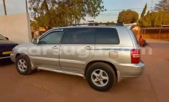 Sayi Na hannu Toyota Highlander M Mota in Ouagadougou a Burkina Faso Sayi Na hannu Toyota Highlander M Mota in Ouagadougou a Burkina Faso