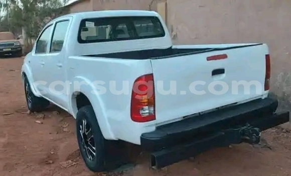 Acheter Occasion Voiture Toyota Hilux Blanc à Ouagadougou, Burkina-Faso Acheter Occasion Voiture Toyota Hilux Blanc à Ouagadougou, Burkina-Faso