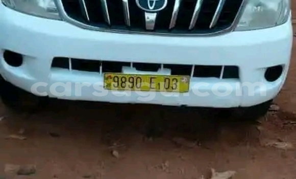 Acheter Occasion Voiture Toyota Hilux Blanc à Ouagadougou, Burkina-Faso Acheter Occasion Voiture Toyota Hilux Blanc à Ouagadougou, Burkina-Faso