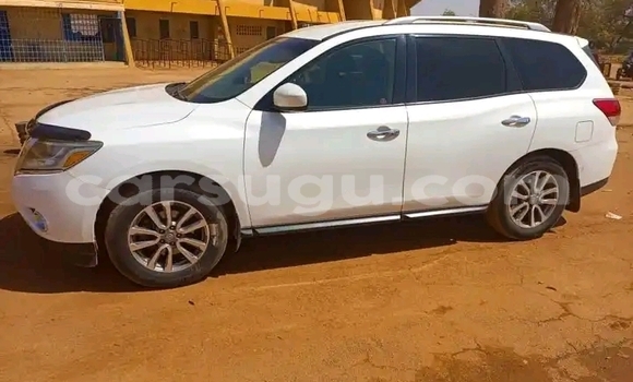 Acheter Occasion Voiture Nissan Pathfinder Blanc à Ouagadougou, Burkina-Faso Acheter Occasion Voiture Nissan Pathfinder Blanc à Ouagadougou, Burkina-Faso