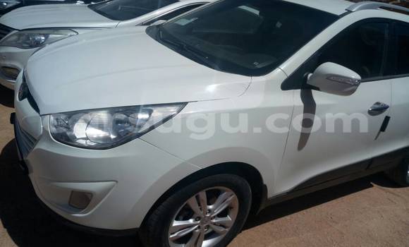 Acheter Occasion Voiture Hyundai ix35 Blanc à Ouagadougou, Burkina-Faso Acheter Occasion Voiture Hyundai ix35 Blanc à Ouagadougou, Burkina-Faso