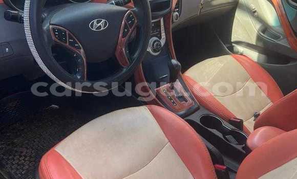 Sayi Na hannu Hyundai Elantra White Mota in Ouagadougou a Burkina Faso Sayi Na hannu Hyundai Elantra White Mota in Ouagadougou a Burkina Faso