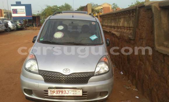 Acheter Occasion Voiture Toyota Yaris Gris à Ouagadougou au Burkina-Faso Acheter Occasion Voiture Toyota Yaris Gris à Ouagadougou au Burkina-Faso