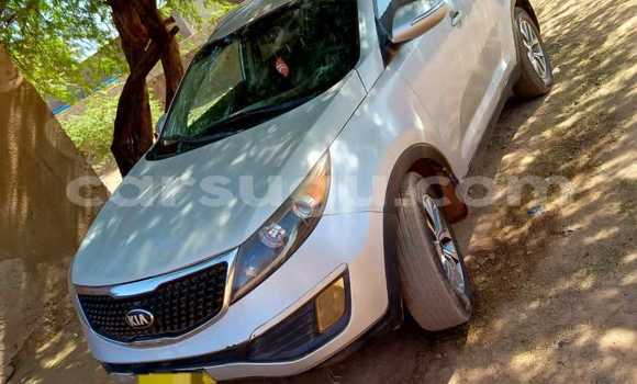Buy Used Kia Sportage White Car in Ouagadougou in Burkina Faso Buy Used Kia Sportage White Car in Ouagadougou in Burkina Faso