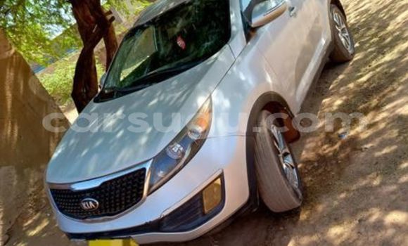 Buy Used Kia Sportage White Car in Ouagadougou in Burkina Faso Buy Used Kia Sportage White Car in Ouagadougou in Burkina Faso