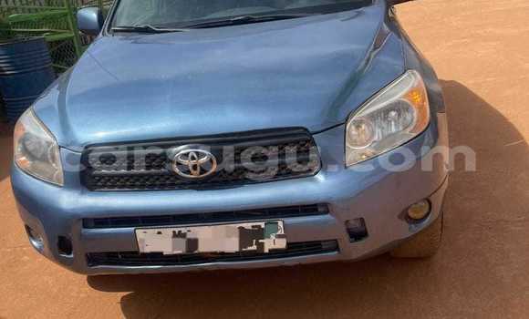 Sayi Na hannu Toyota RAV4 Blue Mota in Ouagadougou a Burkina Faso Sayi Na hannu Toyota RAV4 Blue Mota in Ouagadougou a Burkina Faso
