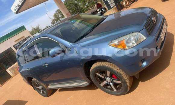 Sayi Na hannu Toyota RAV4 Blue Mota in Ouagadougou a Burkina Faso Sayi Na hannu Toyota RAV4 Blue Mota in Ouagadougou a Burkina Faso