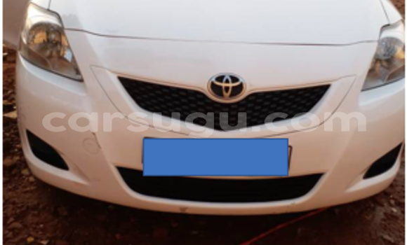 Acheter Occasion Voiture Toyota Yaris Blanc à Ouagadougou, Burkina-Faso Acheter Occasion Voiture Toyota Yaris Blanc à Ouagadougou, Burkina-Faso