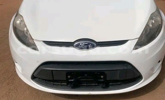 Acheter Occasion Voiture Ford Fiesta Blanc à Ouagadougou, Burkina-Faso Acheter Occasion Voiture Ford Fiesta Blanc à Ouagadougou, Burkina-Faso