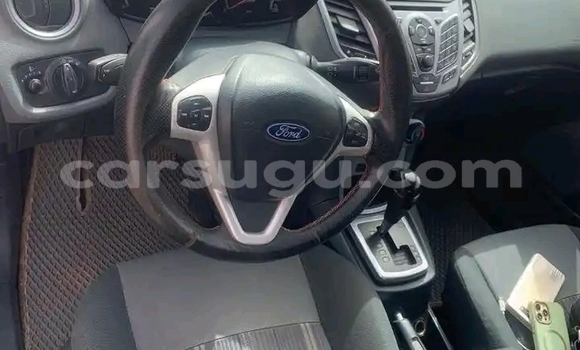 Acheter Occasion Voiture Ford Fiesta Blanc à Ouagadougou, Burkina-Faso Acheter Occasion Voiture Ford Fiesta Blanc à Ouagadougou, Burkina-Faso