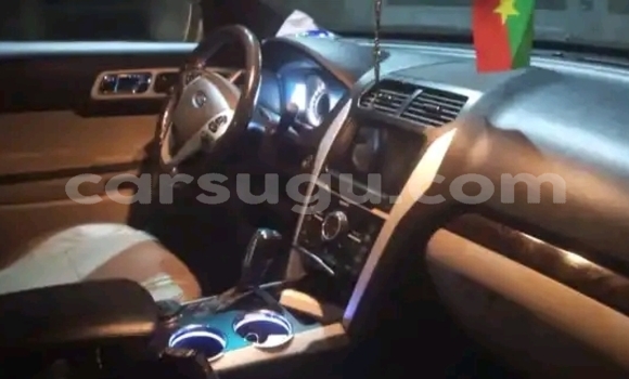 Sayi Na hannu Ford Explorer White Mota in Ouagadougou a Burkina Faso Sayi Na hannu Ford Explorer White Mota in Ouagadougou a Burkina Faso