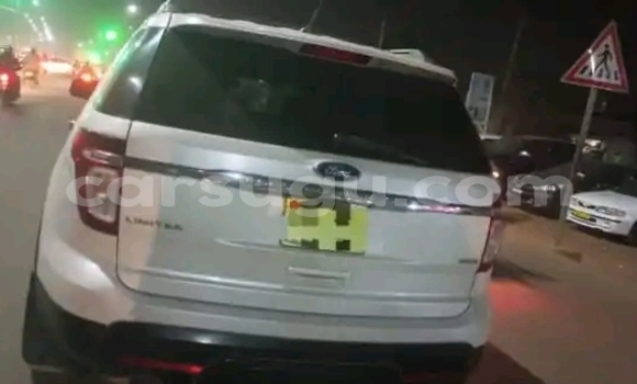 Sayi Na hannu Ford Explorer White Mota in Ouagadougou a Burkina Faso Sayi Na hannu Ford Explorer White Mota in Ouagadougou a Burkina Faso