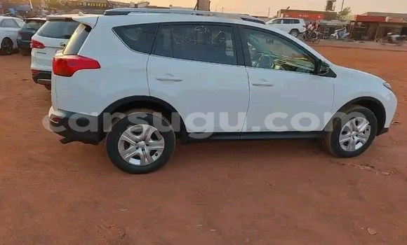 Sayi Na hannu Toyota RAV4 Sauran Mota in Ouagadougou a Burkina Faso Sayi Na hannu Toyota RAV4 Sauran Mota in Ouagadougou a Burkina Faso