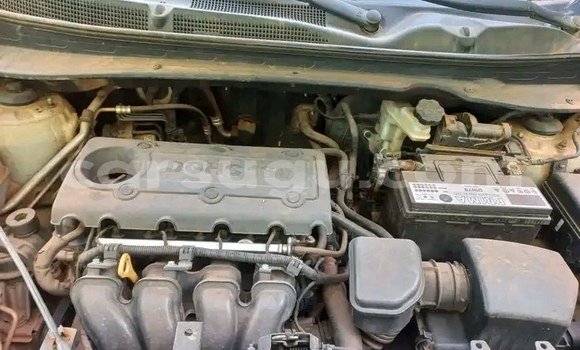 Acheter Occasion Voiture Kia Sportage Blanc à Ouagadougou, Burkina-Faso