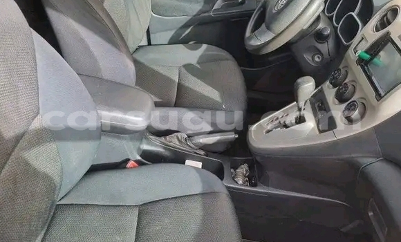 Acheter Occasion Voiture Toyota Matrix Blanc à Ouagadougou, Burkina-Faso