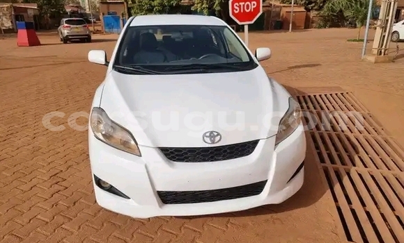 Sayi Na hannu Toyota Matrix White Mota in Ouagadougou a Burkina Faso Sayi Na hannu Toyota Matrix White Mota in Ouagadougou a Burkina Faso