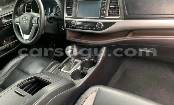 Buy Used Toyota Highlander Other Car in Ouagadougou in Burkina Faso Buy Used Toyota Highlander Other Car in Ouagadougou in Burkina Faso